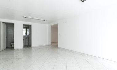 oficina en arriendo en santa paula. Cod A5871