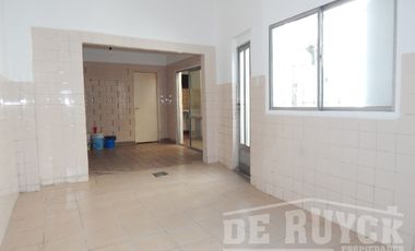Casa en venta en Quilmes Este