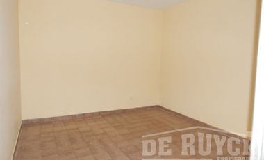 Casa en venta en Quilmes Este