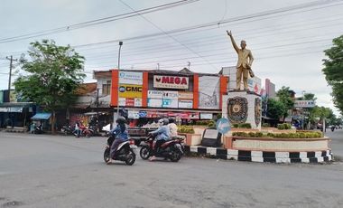 Tanah Purworejo Selatan Pom Bensin Cangkrep, Promo Kemerdekaan !