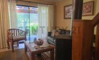 TOWNHOUSE 5D 4B en CONDOMINIO PRIVADO SECTOR ORIENTE PUCON