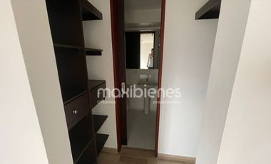 apartamento en arriendo en  el carmelo. Cod A66912