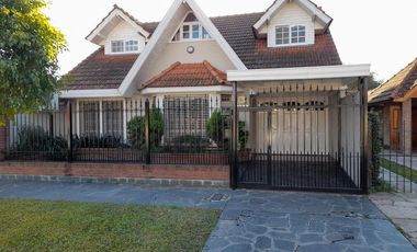 Casa - Burzaco