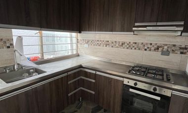 casa en arriendo/venta en los pinos. Cod A3266