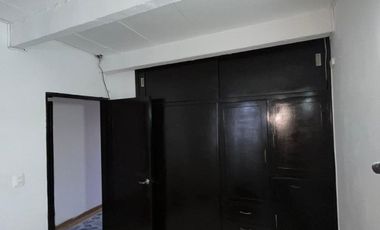 casa en arriendo/venta en los pinos. Cod A3266