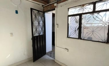 casa en arriendo/venta en los pinos. Cod A3266