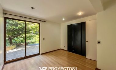 Casa en arriendo de 5 dorm. en Las Condes