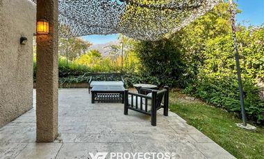 Casa en arriendo de 5 dorm. en Las Condes