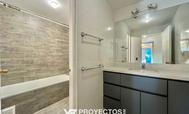 Casa en arriendo de 5 dorm. en Las Condes