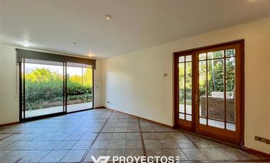 Casa en arriendo de 5 dorm. en Las Condes