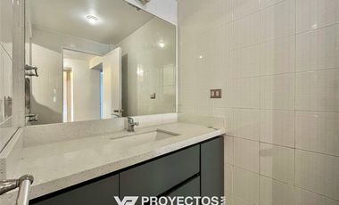 Casa en arriendo de 5 dorm. en Las Condes