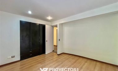 Casa en arriendo de 5 dorm. en Las Condes