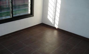 Triplex en Venta en Quilmes Oeste