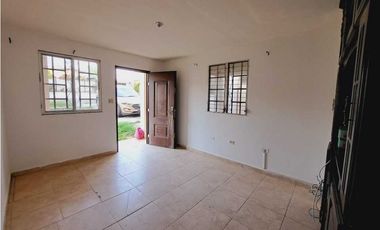 ALQUILO CASA DE 3HAB A PASOS DEL FEDERAL MALL