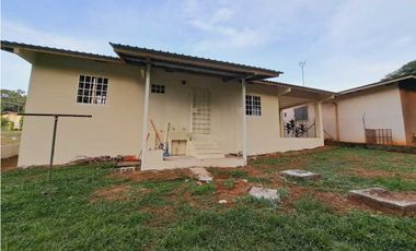 ALQUILO CASA DE 3HAB A PASOS DEL FEDERAL MALL