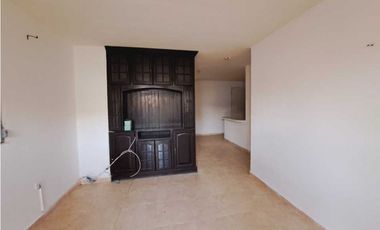 ALQUILO CASA DE 3HAB A PASOS DEL FEDERAL MALL