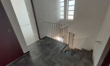 CASA EN VENTA CON LOCAL COMERCIAL EN ESQUINA FRACC. REFORMA VERACRUZ,VER.