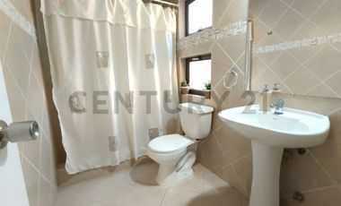 Se Vende casa con amplio terreno, Rojas Magallanes, La Florida