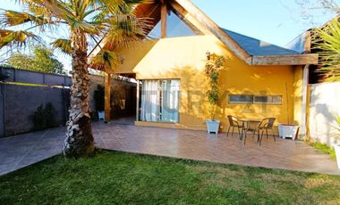 Se Vende casa con amplio terreno, Rojas Magallanes, La Florida