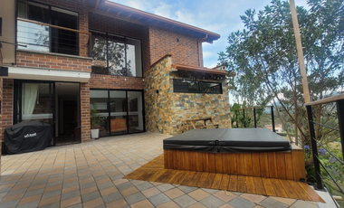 casa en venta en don diego. Cod V400550