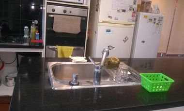 casa en 2 plantas,con gran parque al fondo
