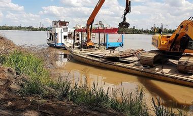 Amarras para Barcazas en Alquiler. Fracción sobre Paraná de las Palmas, Islas Campana