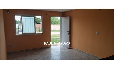 PH DE 2 AMBIENTES CON PATIO EN FELIX U. CAMET