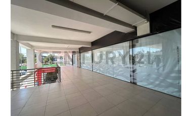 SE ARRIENDAN LOCALES COMERCIALES LA REINA