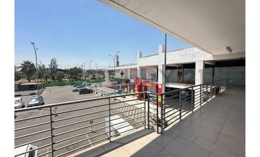 SE ARRIENDAN LOCALES COMERCIALES LA REINA