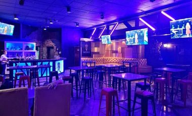 Se Vende Negocio Operativo de Bar Restaurante en la 12 de Octubre
