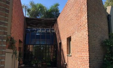 EXCLUSIVA QUINTA EN VENTA