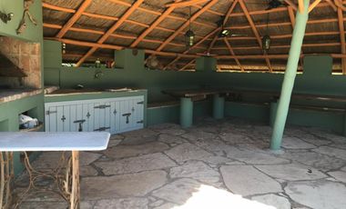 EXCLUSIVA QUINTA EN VENTA