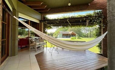 EXCLUSIVA QUINTA EN VENTA
