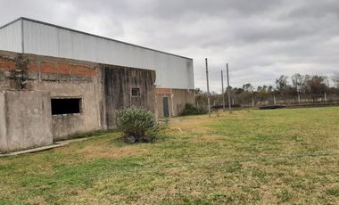 Fracción con galpón en Parque Industrial  General Rodríguez
