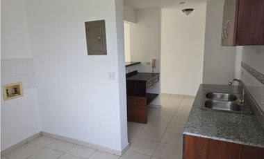 SE VENDE APARTAMENTO EN COLON $ 155,000!!!!