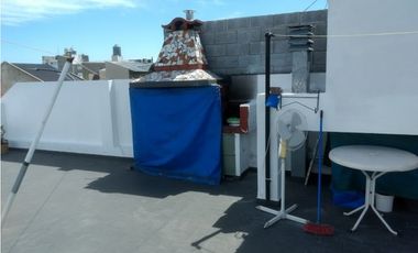 ***RETASADO****PH AL FRENTE EN PRIMER PISO CON BALCÓN