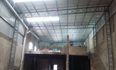 Excelente galpón en alquiler