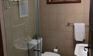 CASA 4 AMBIENTES CON EXCELENTE UBICACIÓN