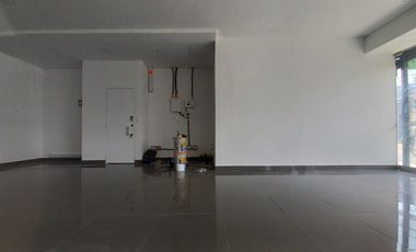 local en arriendo en zona industrial. Cod A209581