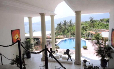 CASA RESIDENCIAL, FRACC. LAS BRISAS EN ACAPULCO