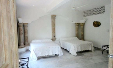 CASA RESIDENCIAL, FRACC. LAS BRISAS EN ACAPULCO