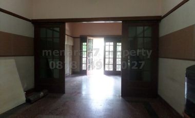 Rumah strategis untuk kantor di dago dekat BCA