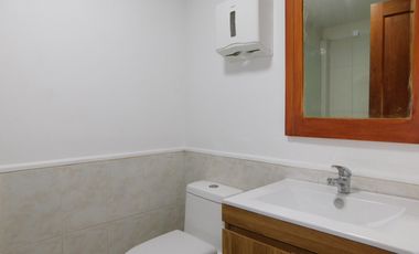 oficina en arriendo/venta en chambacu. Cod A92980