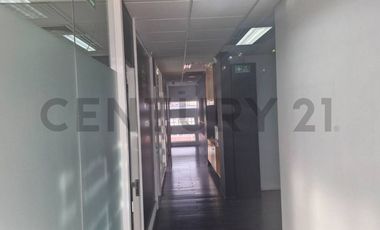 Arriendo Amplia oficina en Centro de Concepción