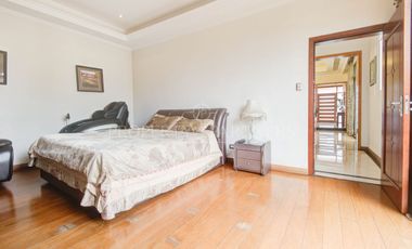 Se vende casa en cercanías metro rojas Magallanescon un gran terreno, pisci