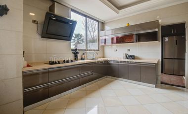 Se vende casa en cercanías metro rojas Magallanescon un gran terreno, pisci