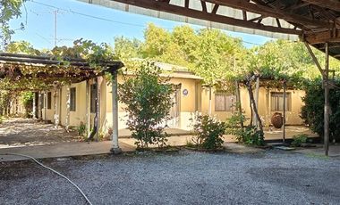 Casa en venta de 4 dorm. en Curicó