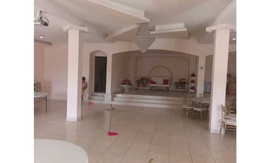 ALQUILO Y VENDO LOCAL EN LA CHORRERA BARRIO BALBOA 250MTS