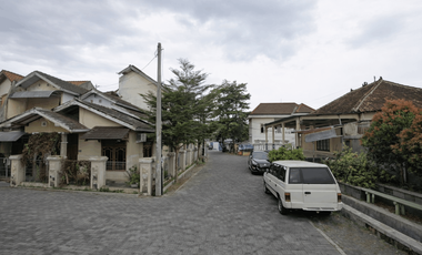 Rumah Kos 8 Kamar Di Jalan Kaliurang Dekat Pasar Colombo