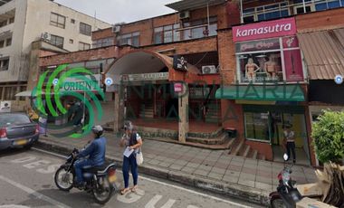 oficina en arriendo en sector comercial. Cod A13593